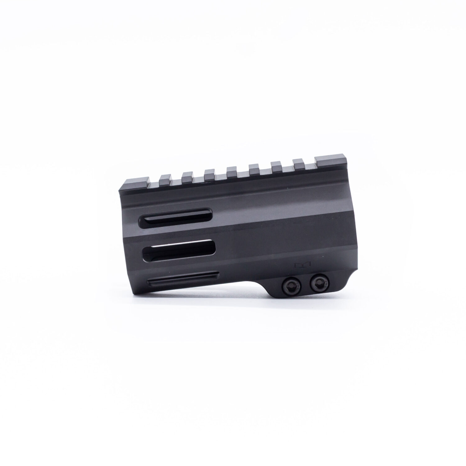 QUENTIN DEFENSE 4 INCH MLOK HANDGUARD